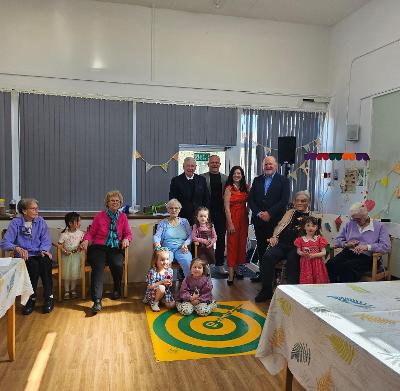 Nursery Court Intergenerational Choir 4 Nursery Court Intergenerational Choir 4