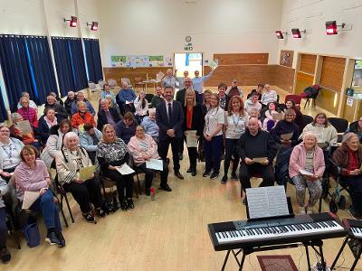 Sharon Dowey MSP visiting Vibrant Voices singing group, 14 Nov 2025